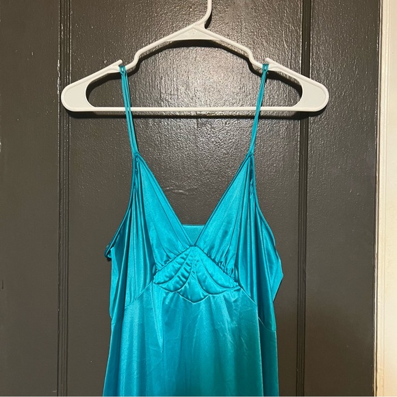 Vanity Fair Dresses & Skirts - Vanity Fair Maxi Dress